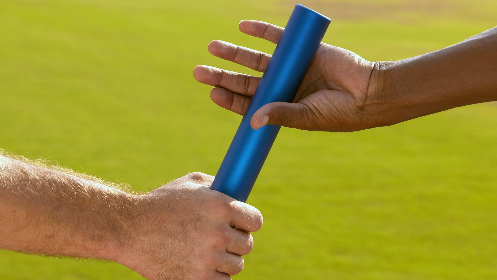 爱游戏电竞官网-_彩色泡泡跑：用彩虹色彩点缀运动节日_，彩色泡泡图