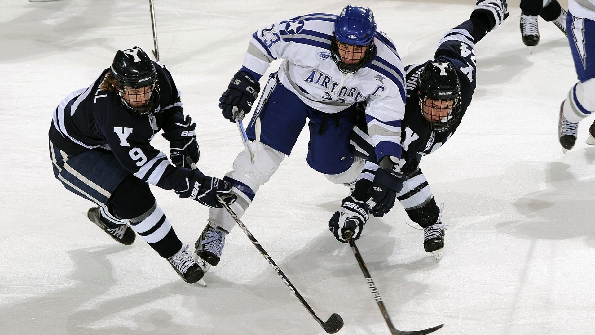 ayx体育app官网入口-_无人机击球赛：科技助力传统运动升级_，无人机比赛视频